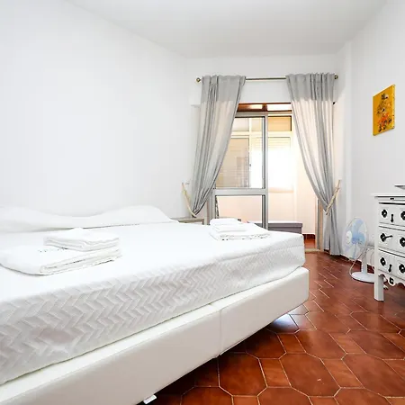 A16 - Colas Place In Apartment *